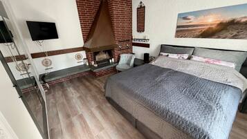 2 Schlafzimmer, Bügeleisen/Bügelbrett, WLAN, Bettwäsche