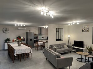 Living area - Holiday Home “Gîte Chez Léontine” with Private Terrace, Wi-Fi, and Air Conditioning (Lacave)