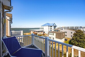 Property grounds - Pelican Perch - 3 bed/ den on water with boat dock and outdoor pool - 36th St area sleeps 10 (Ocean City)