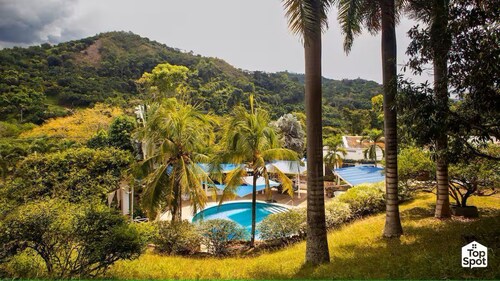 ¡Gran TopSpot® con Piscina y Jacuzzi en Tocaima!