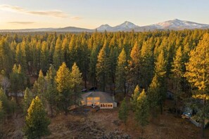 Exterior - Meadows` Edge at Black Butte Ranch (Sisters)