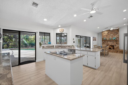 Secluded Palm Beach Gardens Home with Private Pool