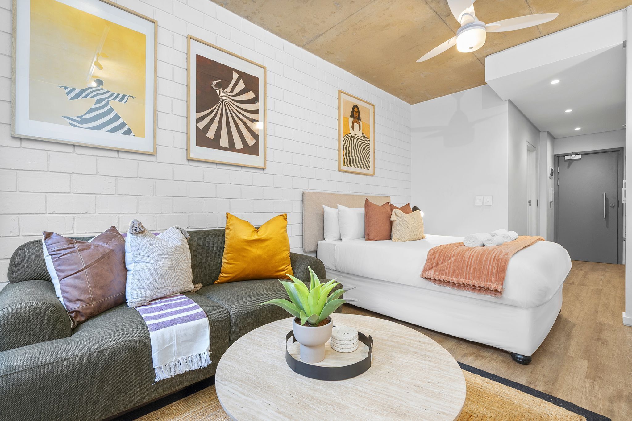 Apartment (0 Bedroom) | Front of property