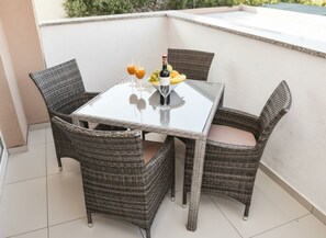 Outdoor dining - One-bedroom apartment Grey Goose 4 with patio (Novalja)