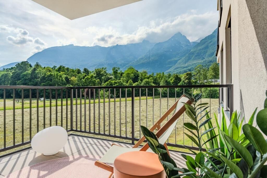 Apartment, Balkon, Bergblick | Unterkunftsgelände