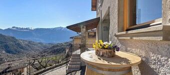 Chalet 'Al Volt' with Mountain View, Private Terrace and Garden