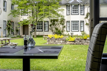 Restaurant. Green Hotel, A Member Of Radisson Individuals