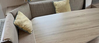 Caravan- Sleeps 6, 2 Bedrooms - Thurston Manor