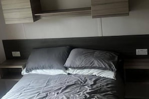 Room - Caravan- Sleeps 6, 2 Bedrooms - Thurston Manor (Dunbar)