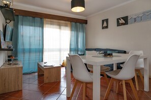 In-room dining - Fort Beach Apartment (Figueira da Foz)