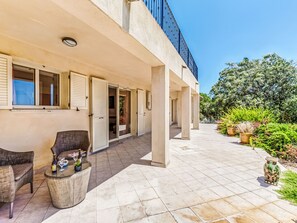 Terrace/patio - Villa I Tre Fratelli by Interhome (Pianottoli-Caldarello)