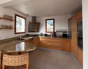 Private kitchen - House with garden, breathtaking view, right on the beach! (Île-de-Batz)