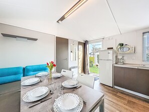 Dining - Le Vanneau by Interhome (Carnac)