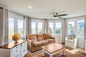 Smart TV - New Listing! Stunning Panoramic Oceanfront Views From Multiple Balconies! (Saint Augustine)