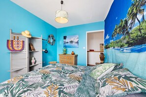 Room - Guest Room 'Les Philous Gourmands - Caraïbes' with Shared Garden and Wi-Fi (Sèvremont)