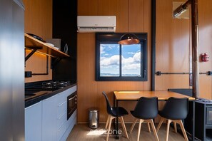 Basic Chalet | Private kitchen - Cabin With Panoramic View of the Sierra Vst043 (Anitapolis)