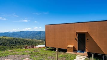 Basic Chalet | Exterior