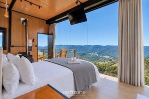 Room - Bathtub With a View and Glass Roof, Serra Vst044 (Anitapolis)