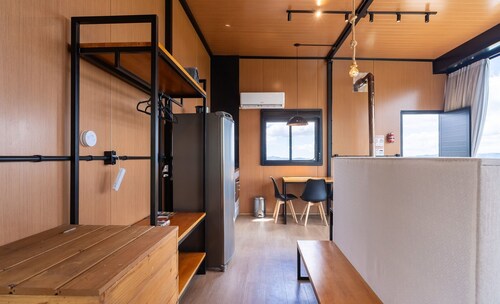 Cabin With Panoramic View of the Sierra Vst043