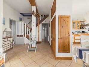 Interior - Amazing sea view, family home for 10 (Le Croisic)