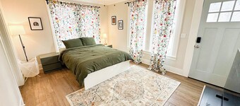 Cozy Studio Apartment with Full Kitchen