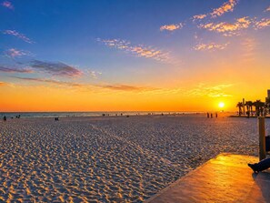 Beach nearby - *New* Fully Loaded|Heated Community Pool (Gulf Shores)