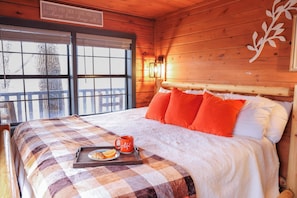 3 Schlafzimmer, Reisekinderbett, kostenloses WLAN, Bettwäsche