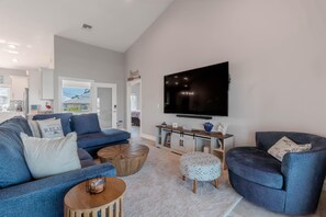 Ferienhaus, Mehrere Betten (Shella Close To The Beach) | Wohnbereich