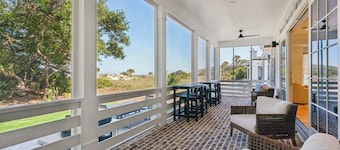 Sea Dip Cottage Oceanfront 4BR 3.5BA