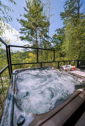 Bain à remous extérieur