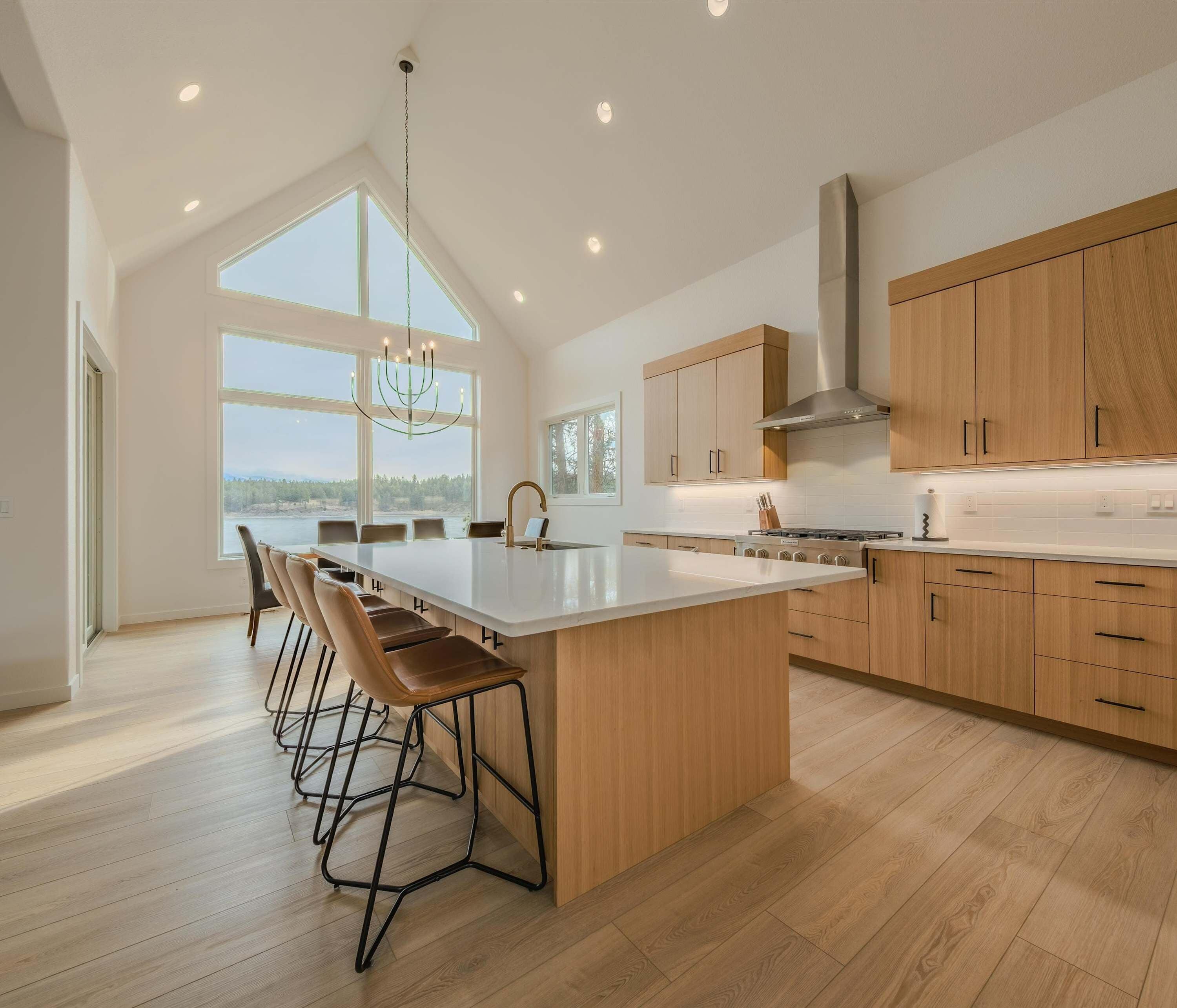 House, Multiple Beds, Patio, Mountain View (Sophie Lake Chalet) | Private kitchen