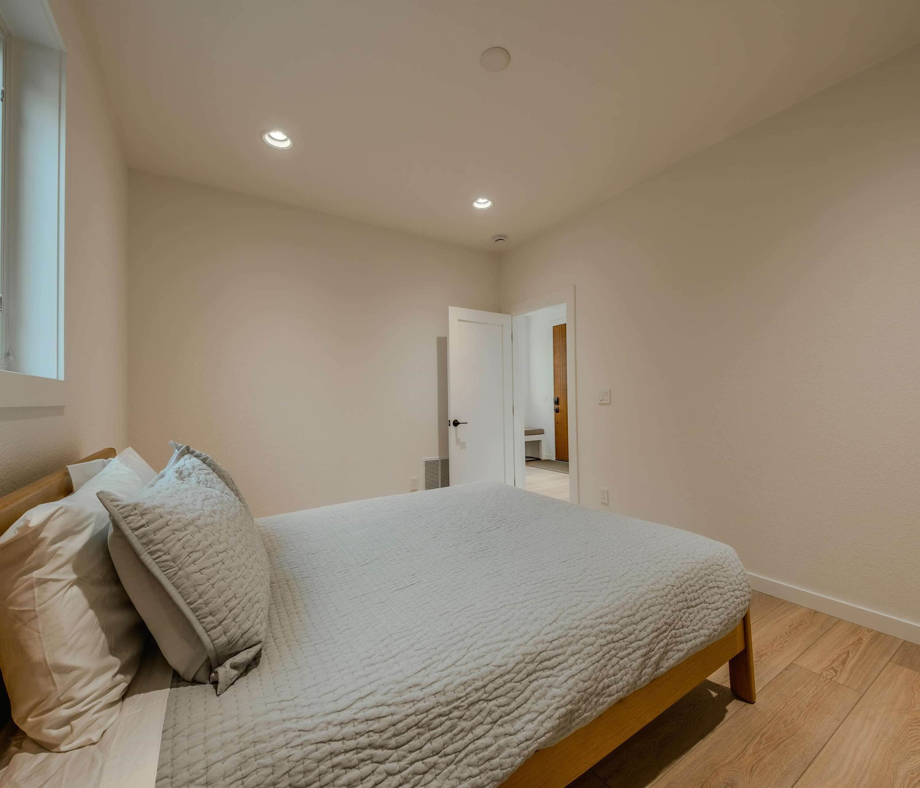 Rumah, Beberapa Tempat Tidur, patio, pemandangan gunung (Sophie Lake Chalet)