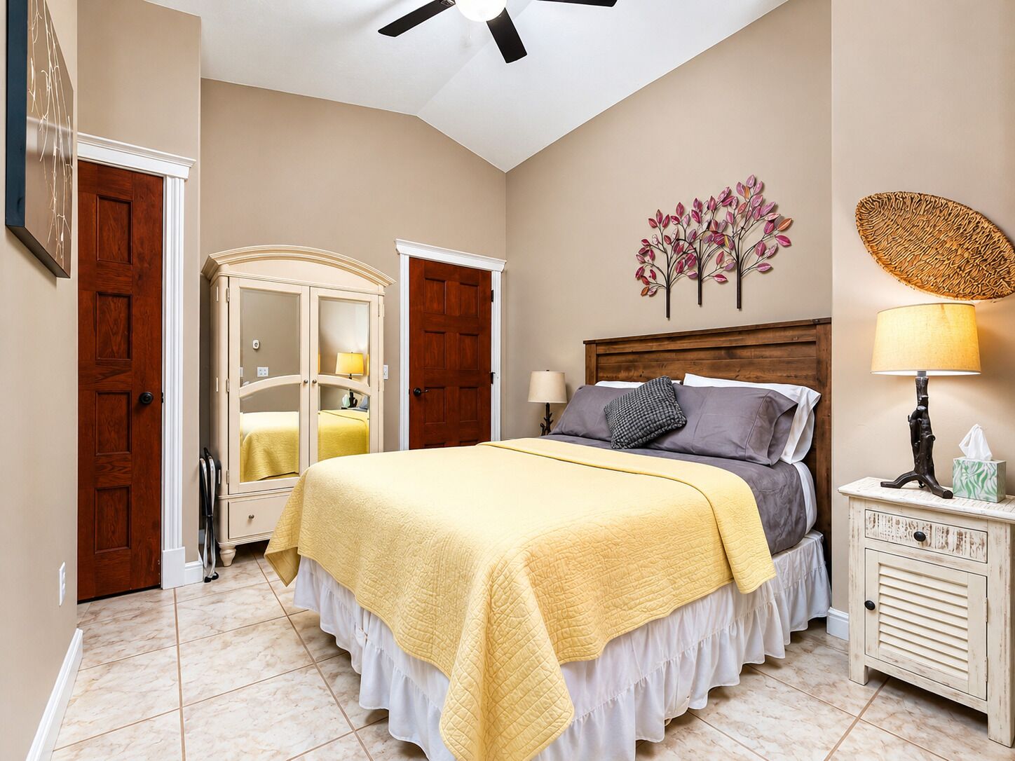 2 bedrooms, iron/ironing board, travel crib, WiFi (free)