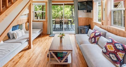 A Shore Thing- Spring Cove, Water View, Hike!