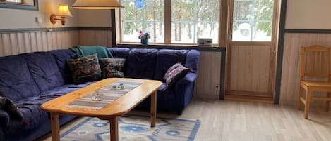 Cabane, 3 chambres, accessible aux personnes à mobilité réduite, patio | Salle de séjour