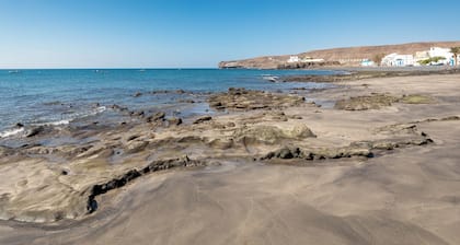 Home2Book Charming Retreat & Terrace La Lajita