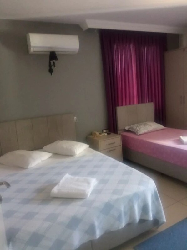 Chambre Simple, vue mer