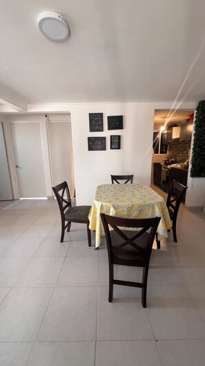 Dining - Vistas a la Latino: Your Apartment Whole and Connected in CDMX (Ciudad de México)