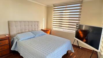 3 bedrooms, iron/ironing board, Internet, bed sheets