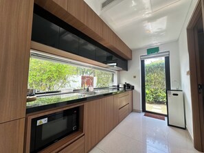 Villa, Beach View | Private kitchen - Wyndham Hoi An Royal Beachfront Resort (Hoi An)
