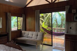 Interior - Monkey House (Mirador)