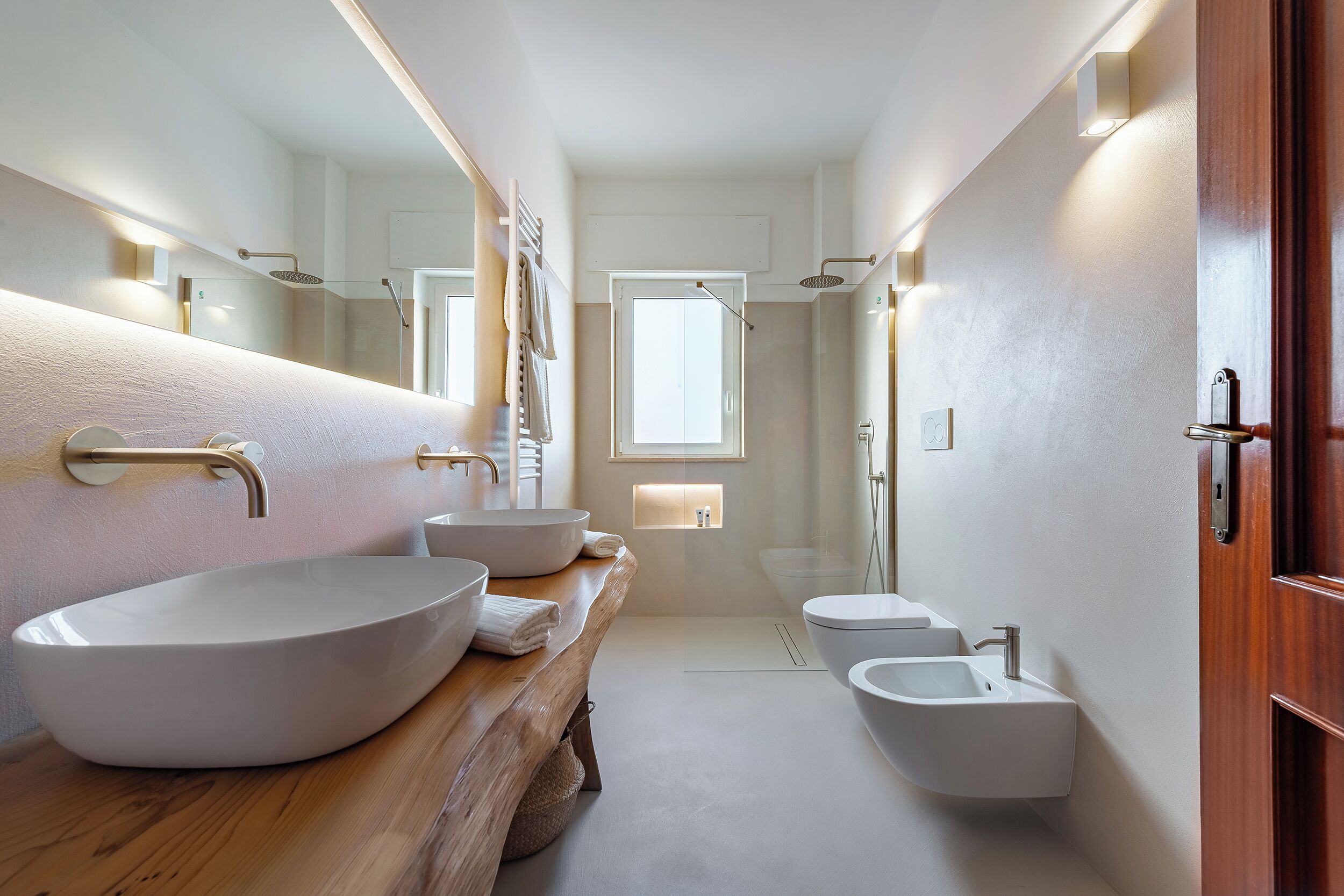 Apartment, Balcony, City View | Bathroom
