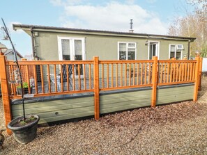 Terrace/patio - The Nest Lodge 55 (Grantham)