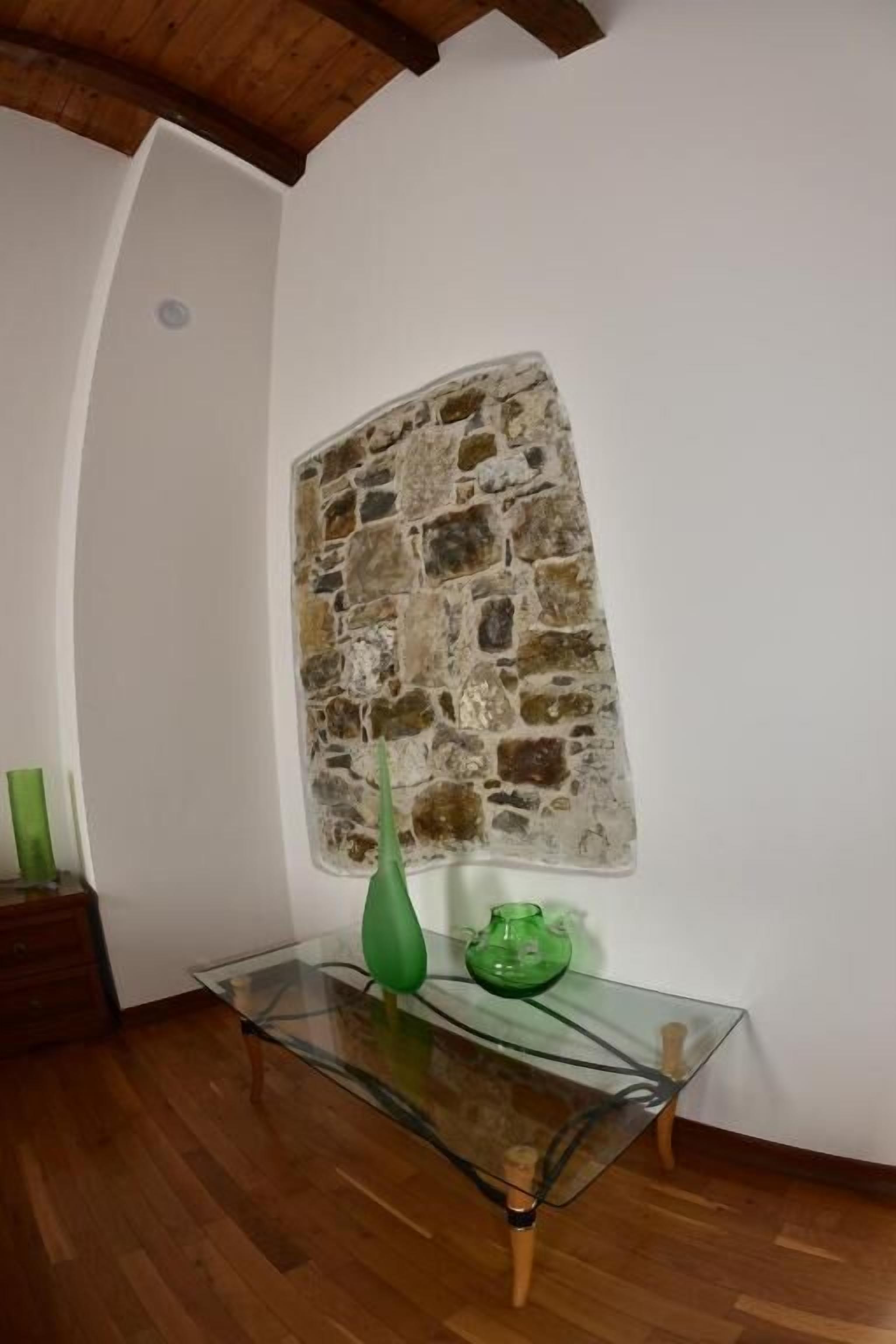 Chambre Classique avec lits jumeaux, balcon, vue colline | Intérieur