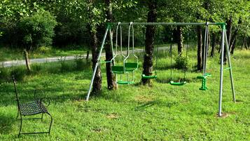 Außen-Kinderspielplatz