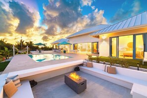 Outdoor pool, a heated pool - Turks & Caicos Waterfront Villa, Pool, Private Dock & Pickleball (Leeward Settlement)