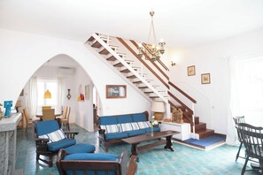 Living area - Villa vintage a 100m dal mare (Terracina)