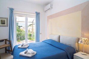Room - Villa vintage a 100m dal mare (Terracina)