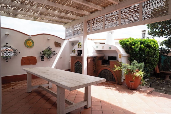 Outdoor dining - Villa vintage a 100m dal mare (Terracina)
