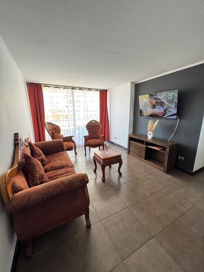 Living area - South sector apartment (in front of Angamos mall) (Antofagasta)